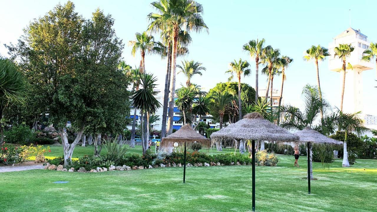 Golf Coast Los Alamos, Primera Linea De Playa Torremolinos Dış mekan fotoğraf