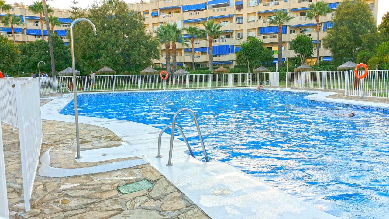 Golf Coast Los Alamos, Primera Linea De Playa Torremolinos Dış mekan fotoğraf